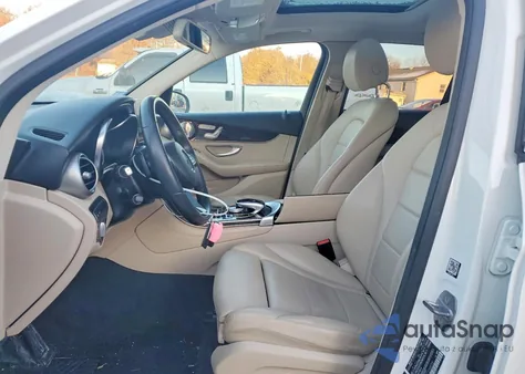 2018 Mercedes-Benz Glc 300 4Matic z USA, uszkodzony, nr VIN WDC0G4KB7JV100726